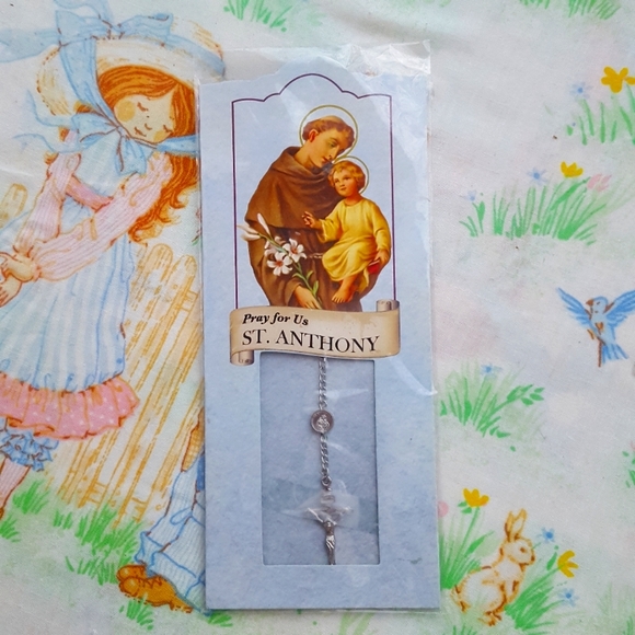 NWT St. Anthony Necklace Cross - Picture 1 of 3